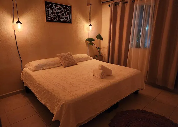 Casa Dharma, Cozy House Well Located In Town *
